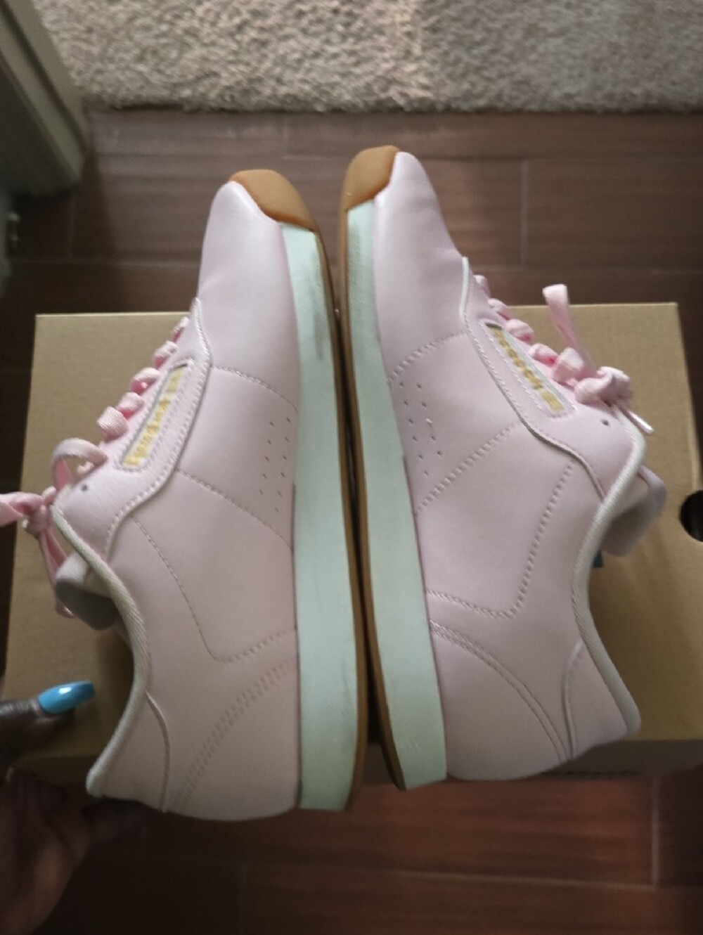 Reebok Pink Classic Low-Top Sneakers - Picture 10 of 16